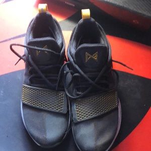 Nike Paul George PG1 Black and Gold